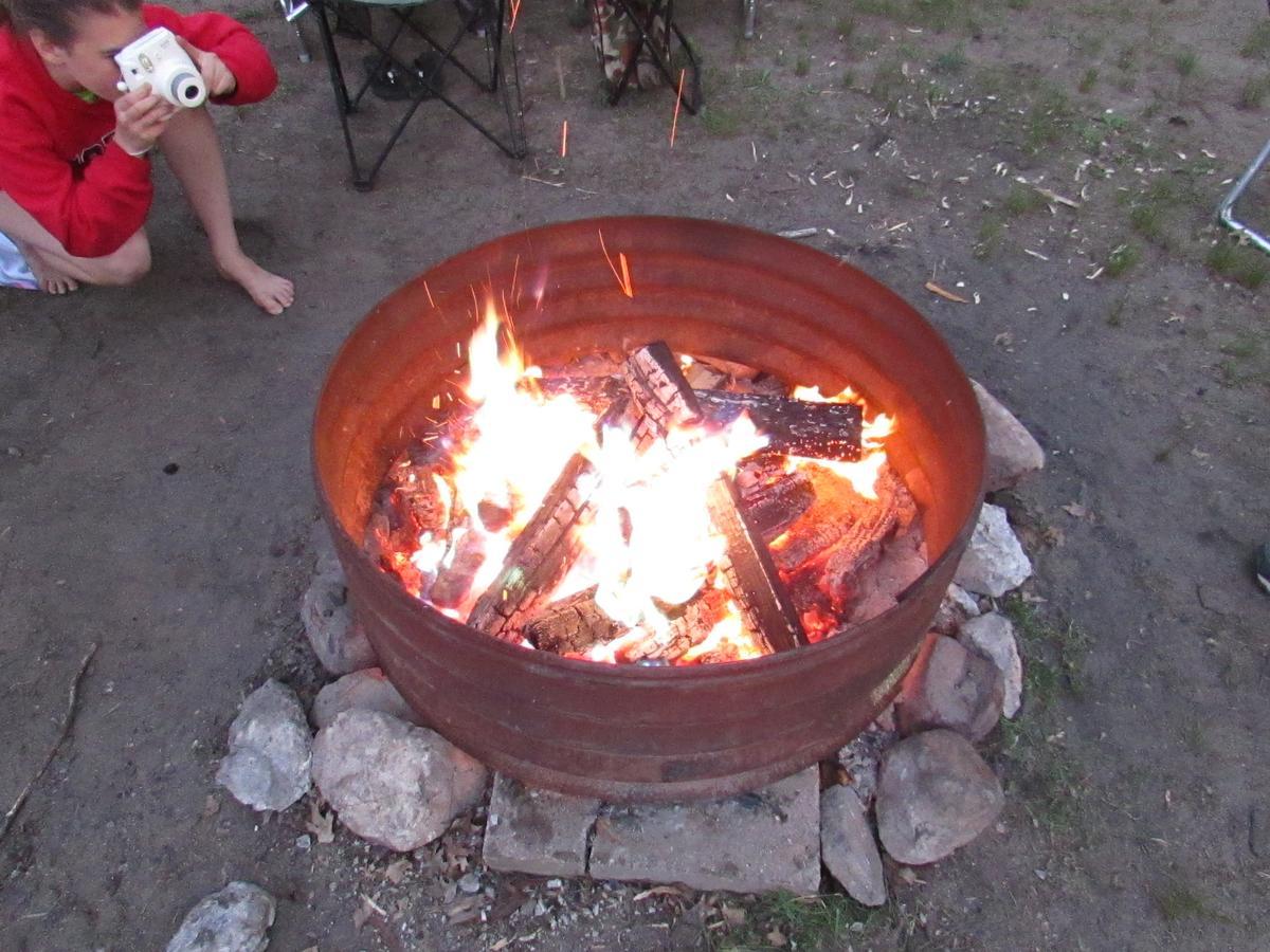 Best Bear Lodge & Campground Irons Экстерьер фото