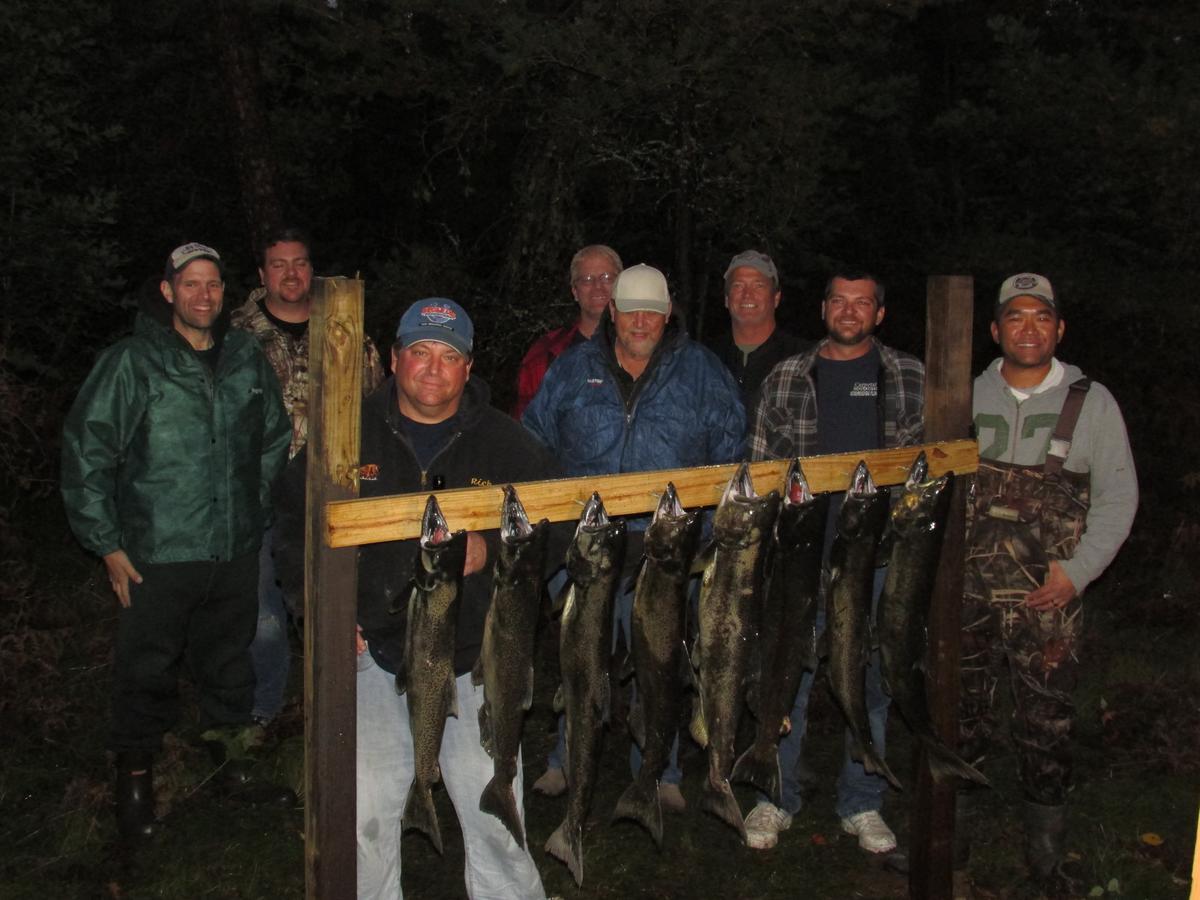Best Bear Lodge & Campground Irons Экстерьер фото
