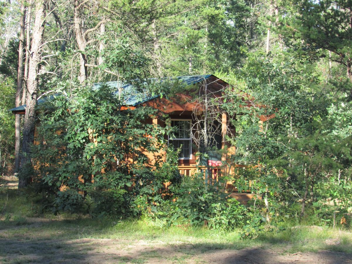 Best Bear Lodge & Campground Irons Экстерьер фото